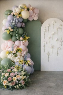 Decoración con globos y paneles